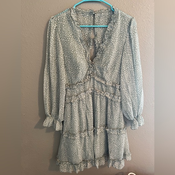 Dress - Picture 4 of 6